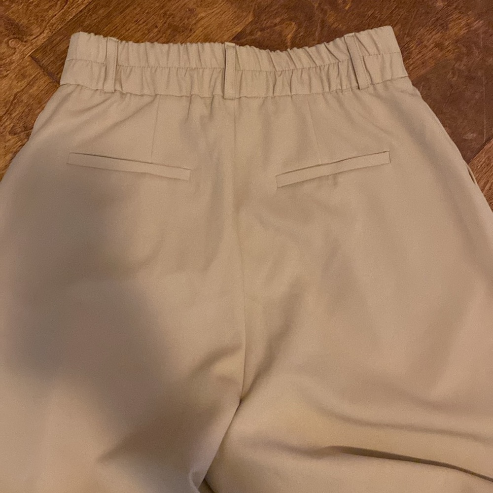 Shorts - Picture 4 of 4